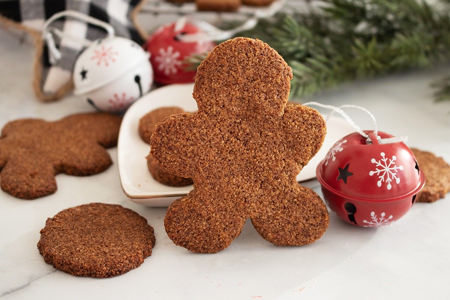 keto gingerbread cookies